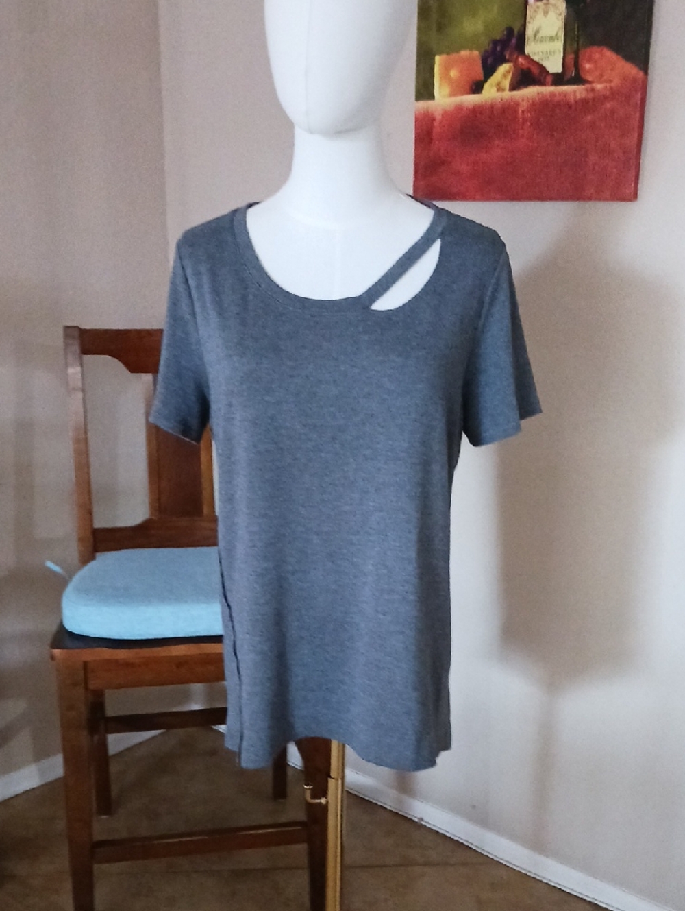 Elie Tahari Gray Short-Sleeve Top with Cutout Neckline